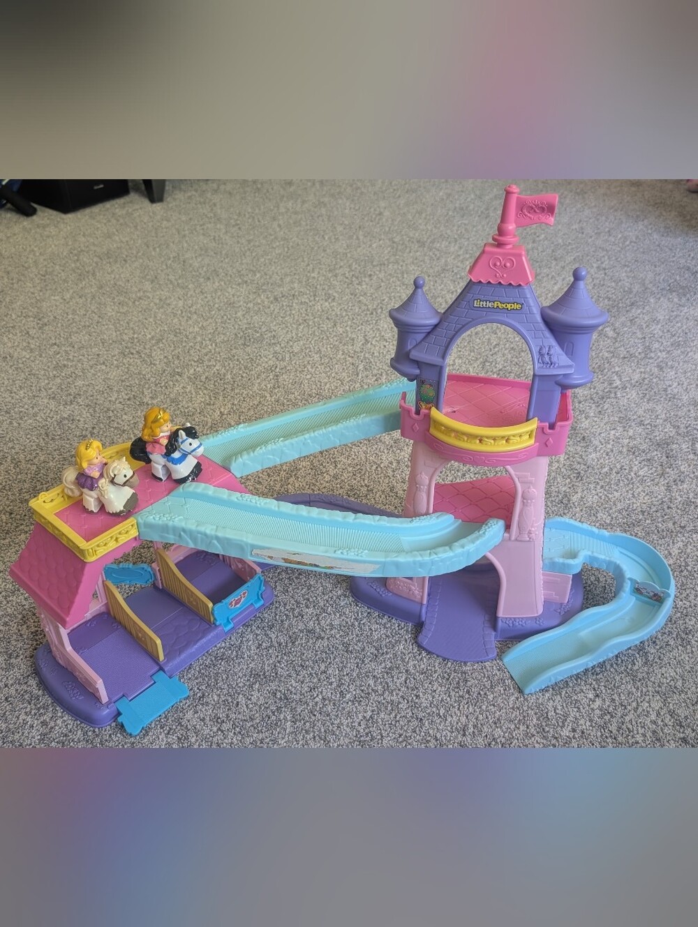Fisher-Price Little People Disney Princess Klip-Klop Castle w/Rapunzel (Tested)